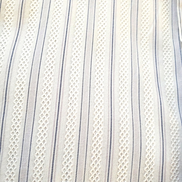 CALVIN KLEIN: Lux Casual Dress Shirt. Size-M - Picture 3 of 4